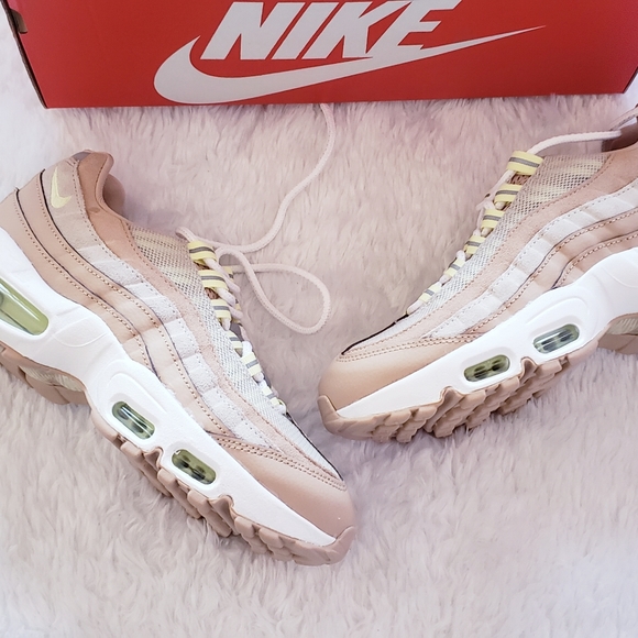 Wmns Air Max 95 Bio Beige - Picture 6 of 8
